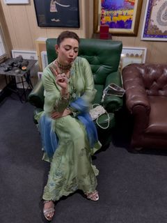 Momina Iqbal feet photo 14