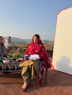 Momina Iqbal feet photo 7
