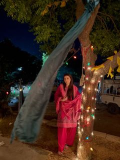 Momina Iqbal feet photo 10