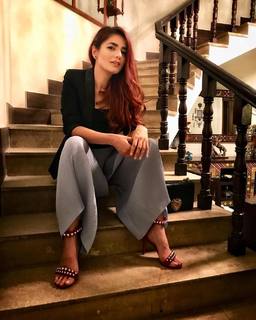 Momina Mustehsan feet photo 7