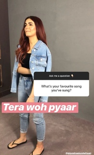 Momina Mustehsan feet photo 1