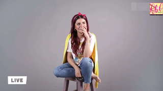 Momina Mustehsan feet photo 10
