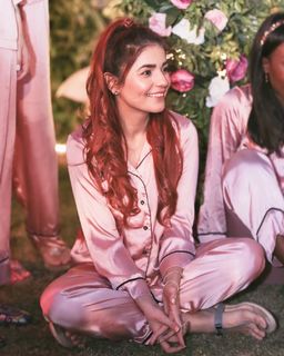 Momina Mustehsan feet photo 5