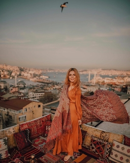 Momina Mustehsan feet photo 4