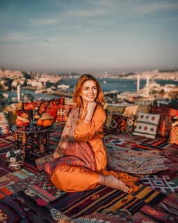 Momina Mustehsan feet photo 1
