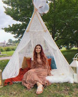 Momina Mustehsan feet photo 12
