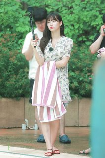 Momo Hirai feet photo thumbnail
