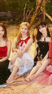 Momo Hirai feet photo thumbnail