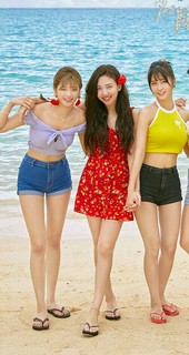 Momo Hirai feet photo thumbnail