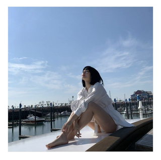 Momo Hirai feet photo thumbnail