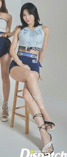 Momo Hirai feet photo thumbnail