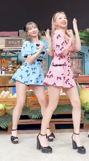 Momo Hirai feet photo thumbnail