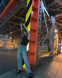 Momo Hirai feet photo thumbnail