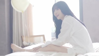 Momo Hirai feet photo thumbnail