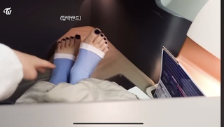Momo Hirai feet photo thumbnail