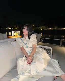 Momo Hirai feet photo thumbnail