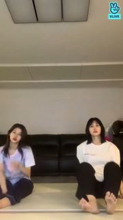 Momo Hirai feet photo 16