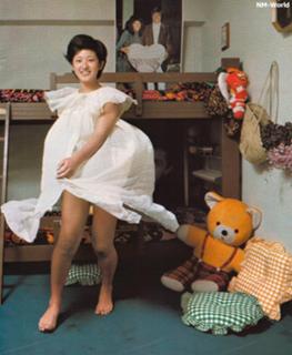 Momoe Yamaguchi feet photo 17