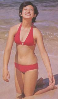 Momoe Yamaguchi feet photo 11