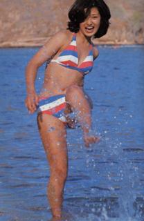Momoe Yamaguchi feet photo 3