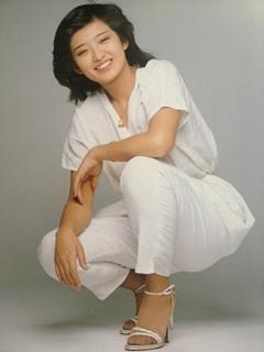 Momoe Yamaguchi feet photo 2