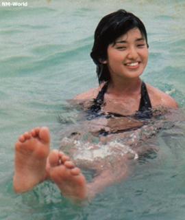 Momoe Yamaguchi feet photo 17