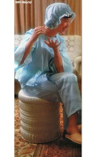 Momoe Yamaguchi feet photo 17