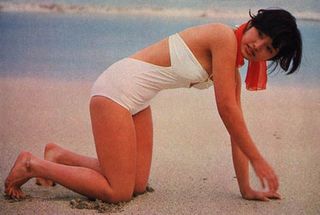 Momoe Yamaguchi feet photo 2