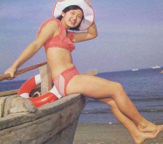 Momoe Yamaguchi feet photo 5