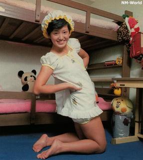 Momoe Yamaguchi feet photo 17