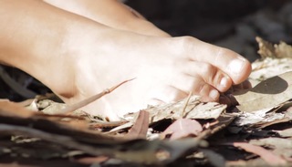 Mon Laferte feet photo thumbnail