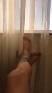 Mon Laferte feet photo thumbnail