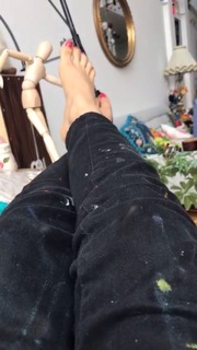 Mon Laferte feet photo thumbnail