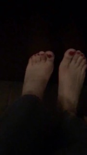 Mon Laferte feet photo thumbnail