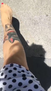 Mon Laferte feet photo thumbnail