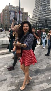 Mon Laferte feet photo thumbnail