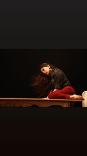 Mon Laferte feet photo thumbnail