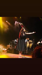 Mon Laferte feet photo thumbnail