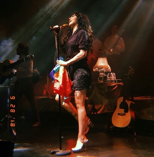 Mon Laferte feet photo thumbnail