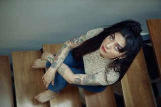 Mon Laferte feet photo thumbnail