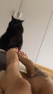 Mon Laferte feet photo thumbnail