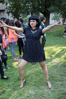 Mon Laferte feet photo thumbnail