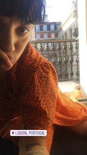 Mon Laferte feet photo thumbnail