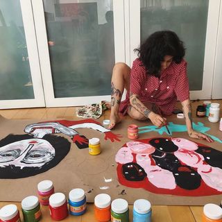 Mon Laferte feet photo thumbnail