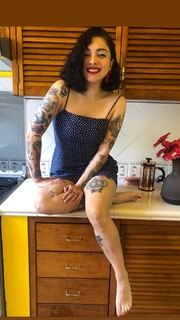 Mon Laferte feet photo thumbnail