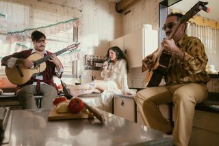 Mon Laferte feet photo thumbnail