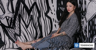 Mon Laferte feet photo thumbnail