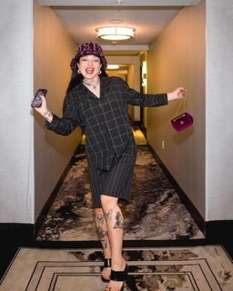 Mon Laferte feet photo thumbnail