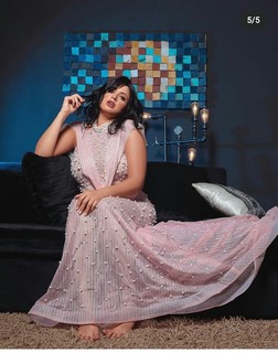 Mona Farouq feet photo 3