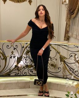 Mona Farouq feet photo 7